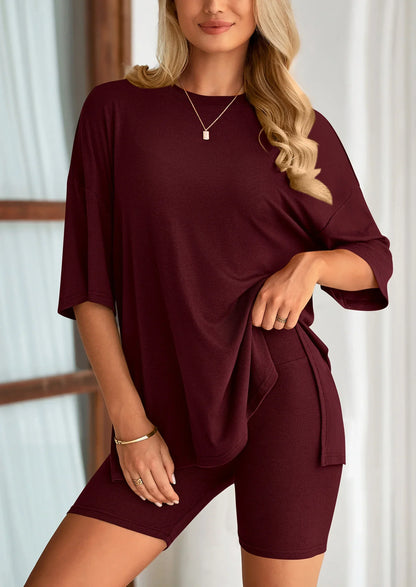 ☕ Slouch & Go: The 2-Piece Outfit That Nails Comfy-Cool! 🛍️💃 (Perfect for Travel, Lounging & More!)