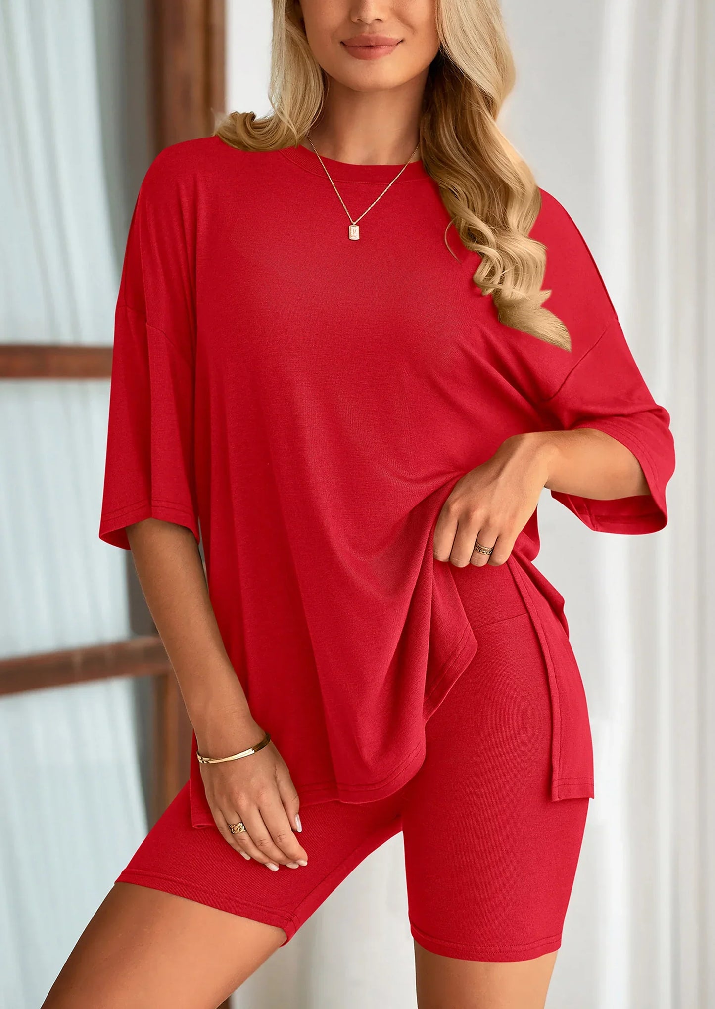 ☕ Slouch & Go: The 2-Piece Outfit That Nails Comfy-Cool! 🛍️💃 (Perfect for Travel, Lounging & More!)