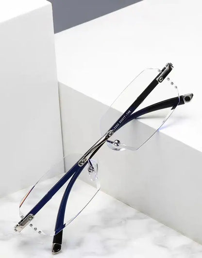 Anti-Blue Light Presbyopia Glasses，Unisex，Lightweight, Comfortable Fit,，Auto Zoom,，for Reading, Computer or TV